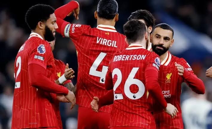 مباراة ليفربول ضد نيوكاسل يونايتد في قمة الجولة الثانية في الدوري الإنجليزي 2025-2026